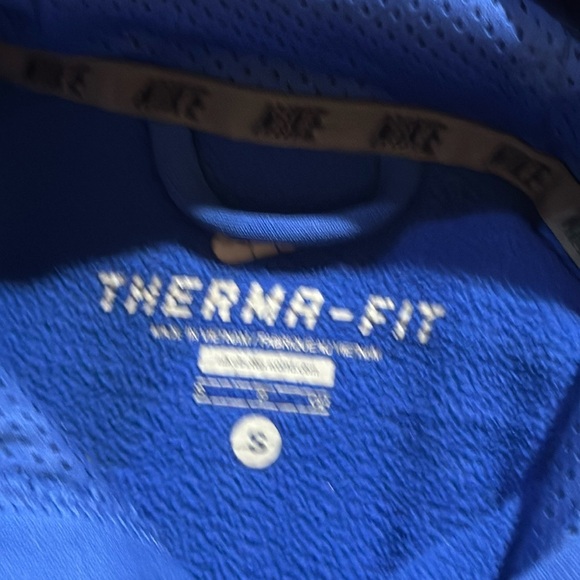 NIKE HOODIE THERMA-FIT - Picture 2 of 4